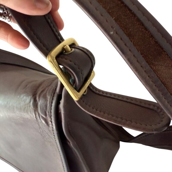 Coach Vintage Patricia's Legacy Cross Body Saddle Flap Bag Serial #9951 - Picture 3 of 15